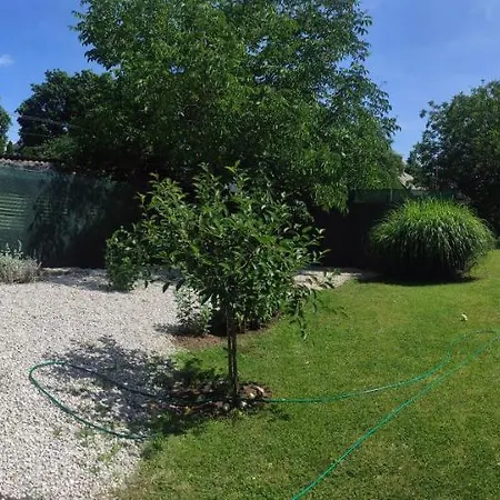 Bb House Апартаменты Балатонбоглар