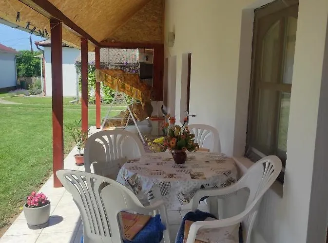 Bb House Apartmán *